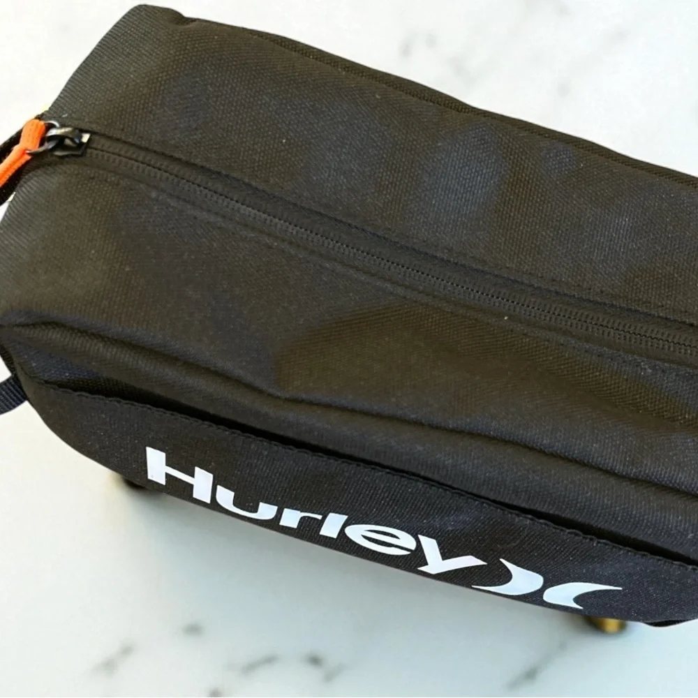 Hurley Men’s Traveling Bag